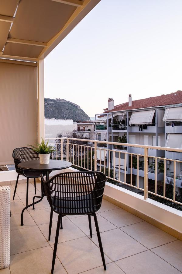 Living In Nafplio Urban Chic Apartments Exterior foto